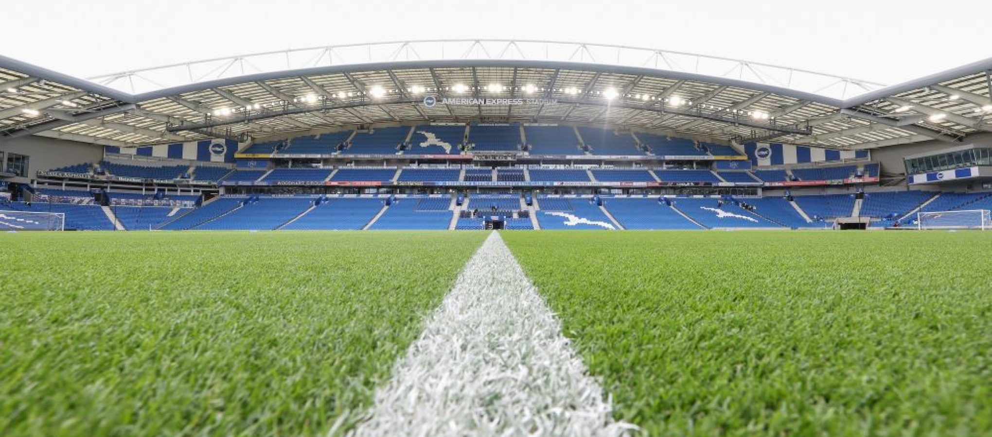Brighton & Hove Albion - Play on The Pitch